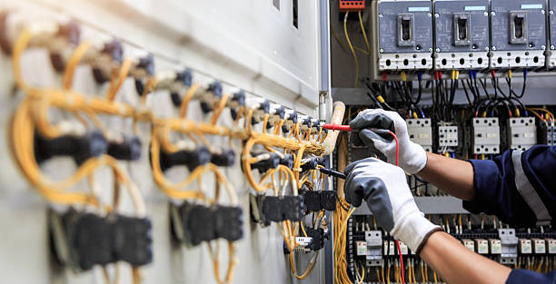 Professional Electrical Repair technician working in Bellwood, VA